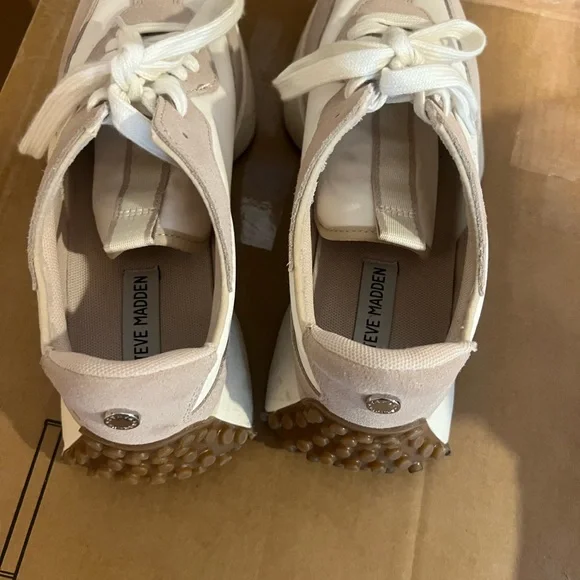 Steve Madden CAMPO Women's Beige and White Sneakers- Size 10. Gummy bottoms. - Picture 13 of 14